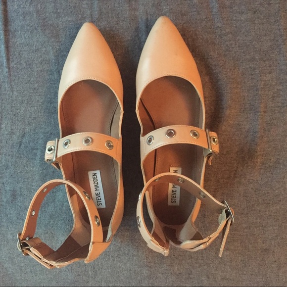Steve Madden Shoes - Steve Madden back zip flats, size 9